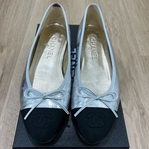 Rare Authentic Chanel Flats